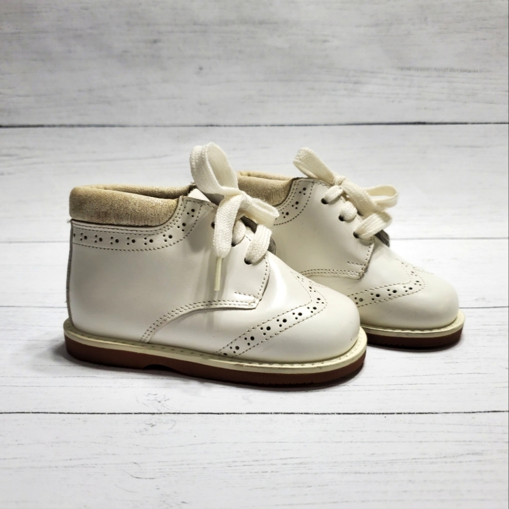 White Booties Size 4 Toddler Girl